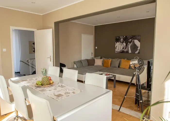 Locarno, Casa Pioda - Nahe Zentrum, Mit Balkon Und Parkplatz Apartamento *