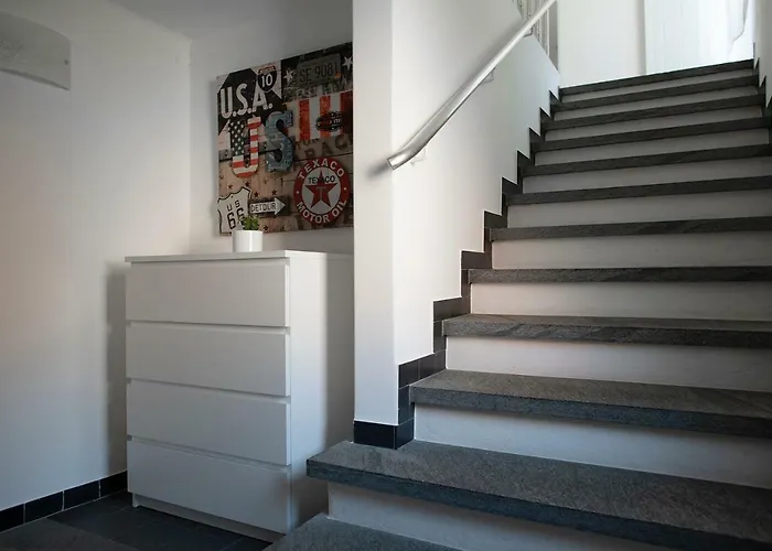 Locarno, Casa Pioda - Nahe Zentrum, Mit Balkon Und Parkplatz Διαμέρισμα